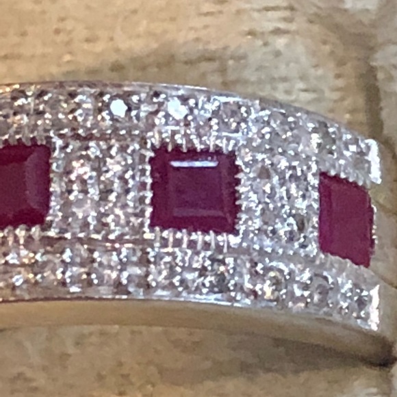 18k white gold diamonds and ruby ring - Picture 3 of 7